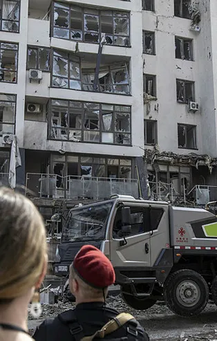 Son dakika: Rusya Kiev'i vurdu: 1 ölü, 5 yaralı