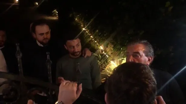 fatih-terimin-en-yakinindan-sok-cikis-herkesin-adaleti-sasar-allahin-adaleti-sasmaz-biz-galatasarayliyiz-onlar-degil-1641847251845.jpeg Fatih Terim’in en yakınından şok çıkış: "Herkesin adaleti şaşar Allah’ın adaleti şaşmaz, Biz Galatasaraylıyız onlar değil!"-3