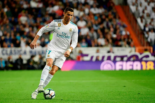 Cristiano Ronaldo hamile sevgilisini aldattı-6