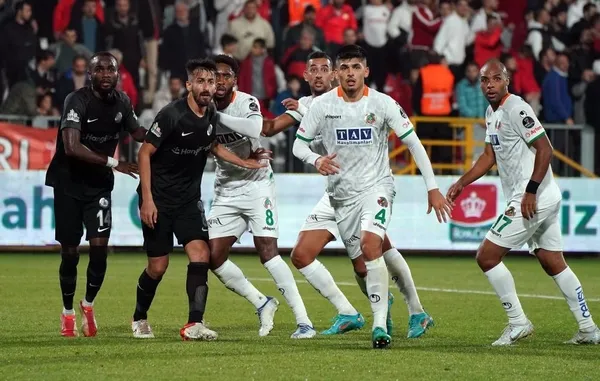 alanyasporu-evinde-yenen-umraniyespor-sezonun-ilk-galibiyetini-aldi-1667594505270.jpeg Alanyaspor'u evinde yenen Ümraniyespor sezonun ilk galibiyetini aldı-2