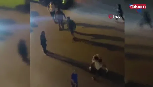 Kavgaya tutuştuğu şahsı tek yumrukla bayılttı! O anlar kamerada