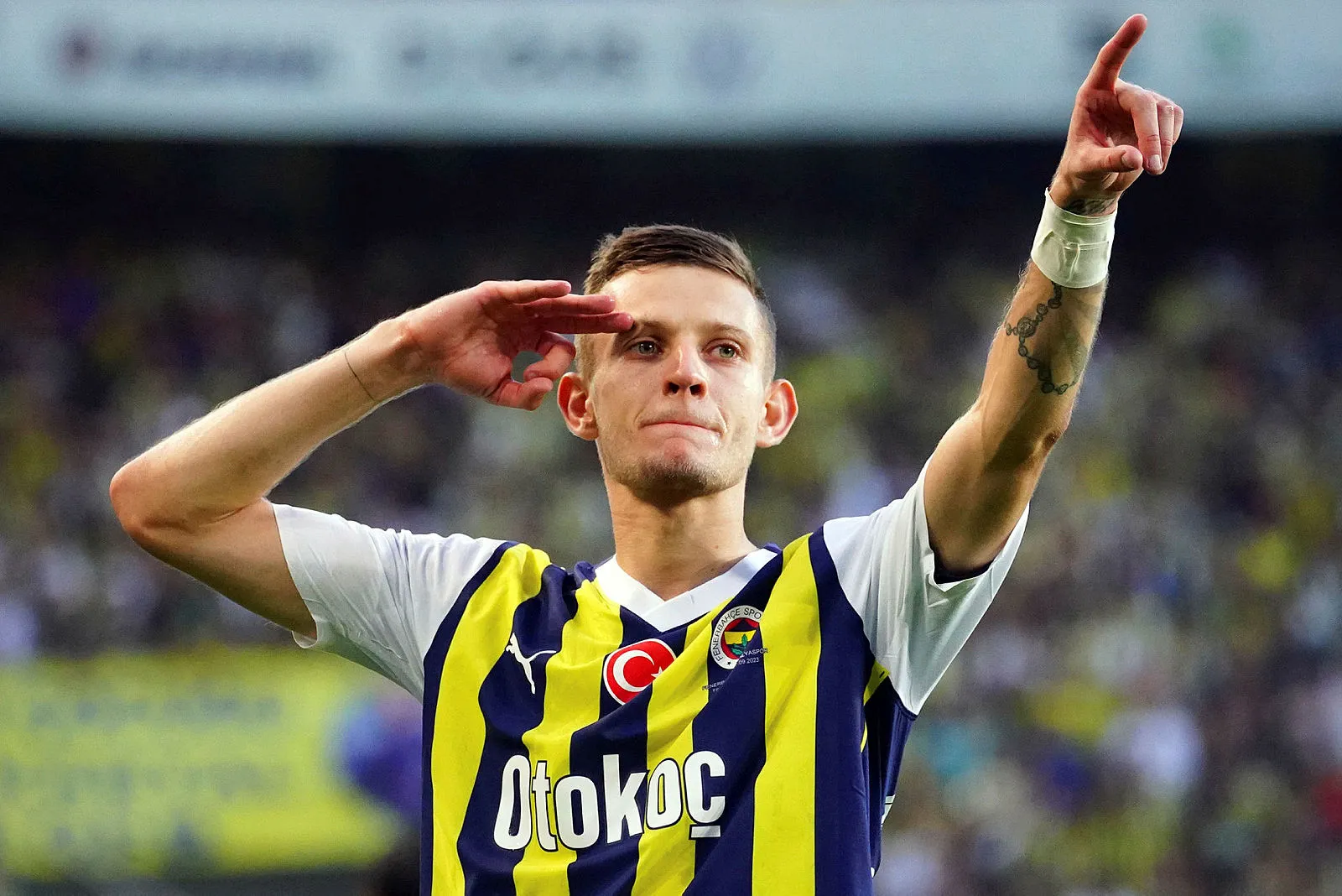 FENERBAHÇE HABERLERİ | İsmail Kartal'dan sürpriz 11 kararı! O isimler kulübede - 19