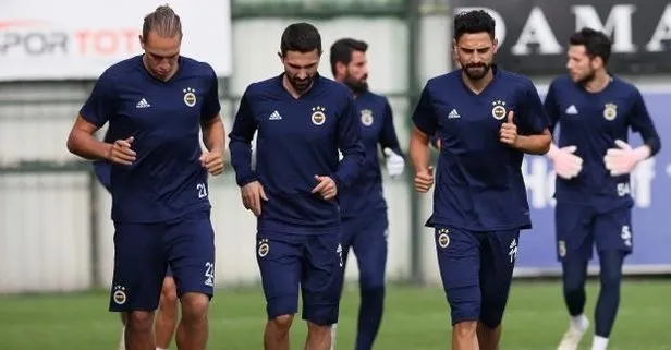 Fenerbahçe’den şaşırtan paylaşım! Cocu...