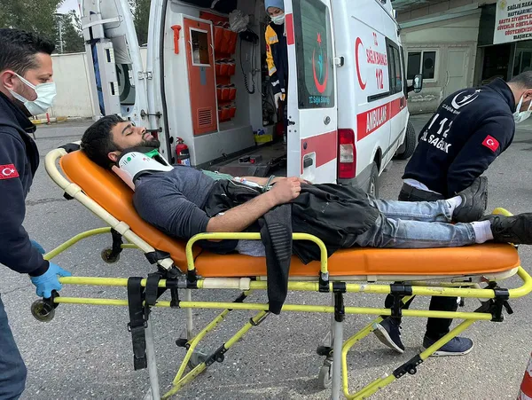 son-dakika-diyarbakirda-sanayi-sitesinde-buyuk-patlama-15-yarali-iste-patlama-ani-kamerada-1648107107664.jpg Son dakika: Diyarbakır'da sanayi sitesinde büyük patlama: 15 yaralı! İşte patlama anı-7