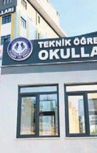 Öğrencilerin ücretsiz eğitim alacakları Volt Teknoloji Koleji açıldı