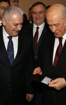 Başbakan Yıldırım'dan Bahçeli'ye kimlik jesti!