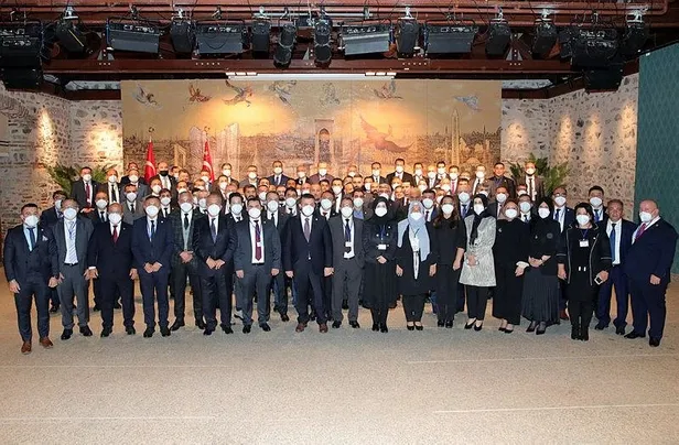 son-dakika-baskan-erdogan-dolmabahcede-uluslararasi-demokratlar-birligi-heyetini-kabul-etti-1633194800090.jpeg Son dakika: Başkan Erdoğan Dolmabahçe'de Uluslararası Demokratlar Birliği heyetini kabul etti-5