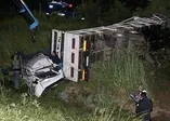 İzmir'de feci kaza! Şarampole yuvarlandı