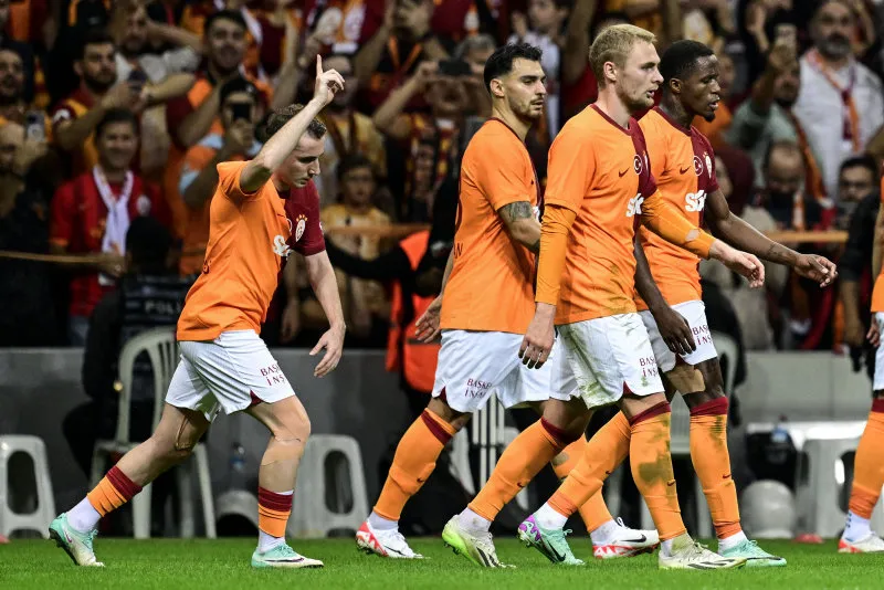 Galatasaray Kasımpaşa'yı Zaha'nın golleriyle geçti! - 8