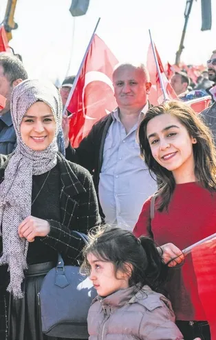 Sokakların karışmasını bekleyen kaos lobisine mesaj: Bizi bölemezsiniz