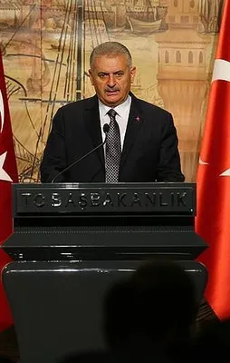 Başbakan Yıldırım: Ya istiklal ya ölüm!