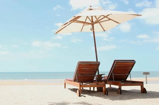 Ünlü tatil beldesi Bodrum Türkbükü'nde şezlong fiyatları dudak uçuklattı