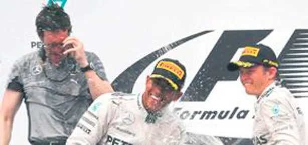 Malezya’da zafer Hamilton’ın