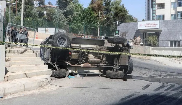Şanlıurfa'da zırhlı polis aracının devrilmesi sonucu 1 polis şehit oldu!-2