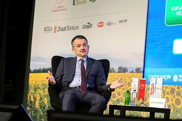 Bakan Pakdemirli 1. Türkiye Çiftçi Zirvesi’nde duyurdu! Fahiş fiyata son: Tarımda sözleşmeli üretim yasası geliyor