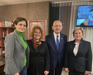 7'li koalisyonun adayı CHP'li Kemal Kılıçdaroğlu'ndan FETÖ elebaşı Gülen ile aynı poz: Seccadeye ayakkabılarıyla ters bastı!