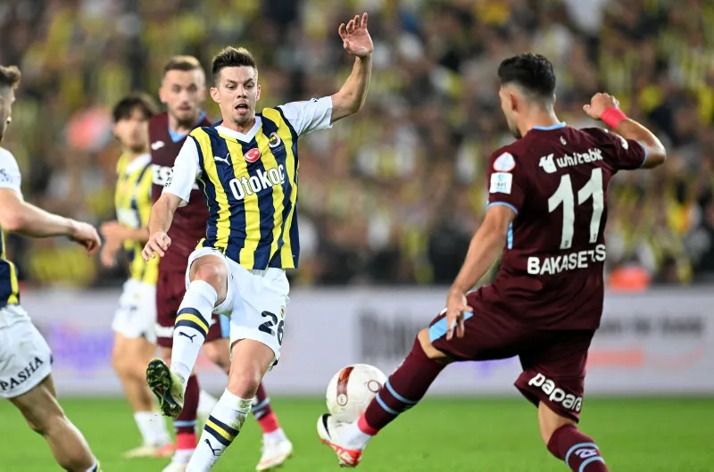 FENERBAHÇE HABERLERİ | İsmail Kartal'dan sürpriz stoper tercihi! Ludogorets maçında... - 4
