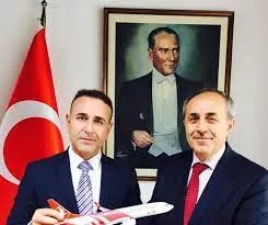 asuncion-buyukelcisi-yavuz-kul-kimdir-yavuz-kul-kac-yasinda-hangi-gorevlerde-bulundu-1686923089032.jpg Yavuz Kül kaç yaşında, hangi görevlerde bulundu? Asuncion Büyükelçisi Yavuz Kül kimdir?-4