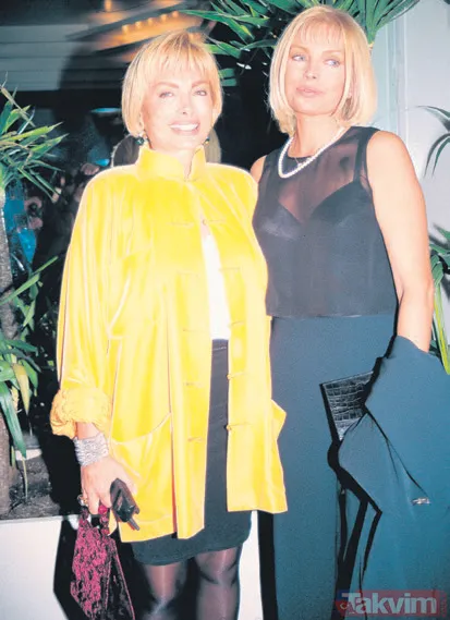 76 yaşındaki ablası Ajda Pekkan gibi yıllara meydan okuyan 73 yaşındaki sanatçı Semiramis Pekkan görüntüsüyle olay oldu - 11