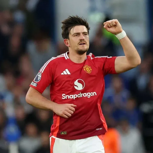 Üç büyüklerden Maguire’a kanca!
