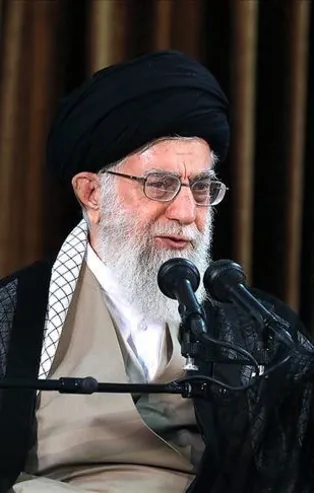 İran lideri Ayetullah Ali Hamaney'den Lübnan'a taziye mesajı