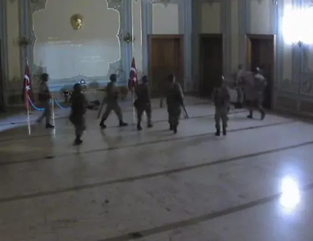 İstanbul Valiliğini işgal eden darbeciler hakkında flaş