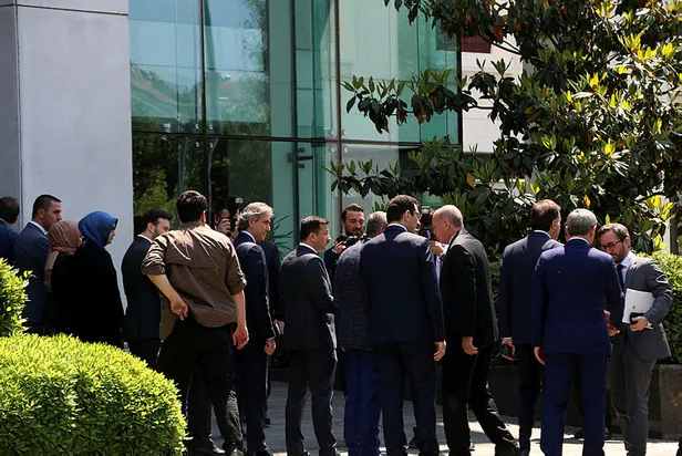 Son dakika: Başkan Erdoğan AK Parti İstanbul İl Başkanlığı'nda-2