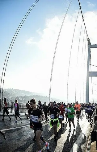 40. İstanbul Maratonu'ndan renkli görüntüler