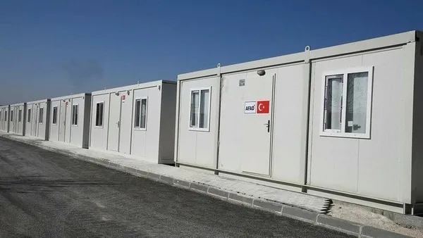 deprem-bolgesinde-istihdam-seferberligi-is-icin-mobil-ofis-kurulacak-1677478062533.jpg Deprem bölgesinde istihdam seferberliği: İş için mobil ofis kurulacak-2