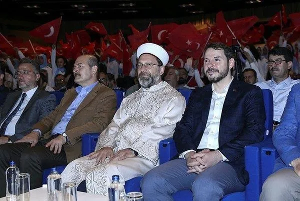 Bakan Albayrak: Bütün dünyanın parmakla gösterdiği ülke olmaya doğru hızla ilerliyoruz-1