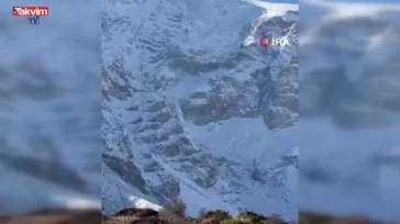 Ağrı Dağı’nda çığ kamerada - VİDEO