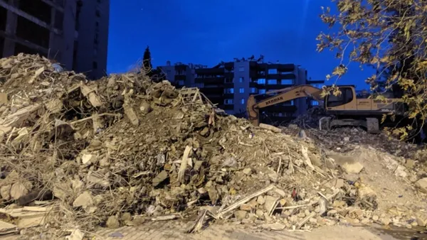 Hayatları 7'ler! Dükkan duvarları yıkılarak birleştirilmiş-3