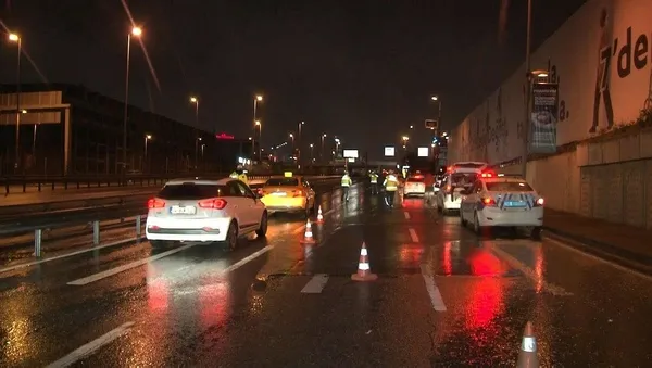 SON DAKİKA: Türkiye genelinde sokağa çıkma kısıtlaması sona erdi-4