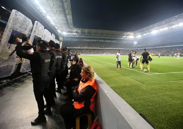 Olaylı derbinin hakemini Aziz Yıldırım uyarmış-3