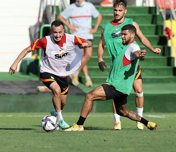 galatasaray-kasimpasa-maci-ne-zaman-saat-kacta-gs-kasimpasa-hazirlik-maci-hangi-kanalda-1625838760458.jpg GS Kasımpaşa hazırlık maçı hangi kanalda, ne zaman, saat kaçta? Galatasaray Kasımpaşa hazırlık maçı nasıl izlenir?-2