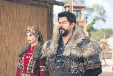 Osman Bey dört koldan kuşatılıyor!