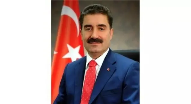 abdullah-erdem-cantimur-kimdir-yeni-hazine-ve-maliye-bakan-yardimcisi-abdullah-erdem-cantimur-kac-yasinda-nere-1687413547595.jpeg Abdullah Erdem Cantimur kimdir? Yeni Hazine ve Maliye Bakan Yardımcısı Abdullah Erdem Cantimur kaç yaşında, nereli?-2
