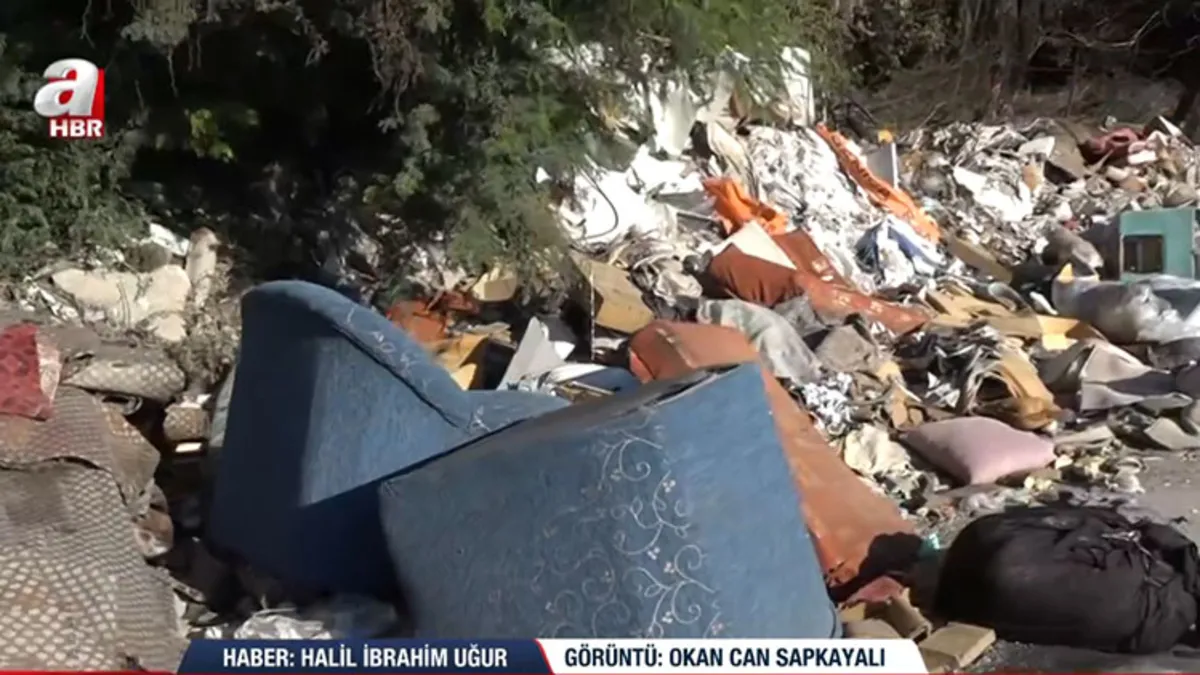 Adana Seyhan’da çöp krizi! Sokaklar atık yığınlarıyla doldu
