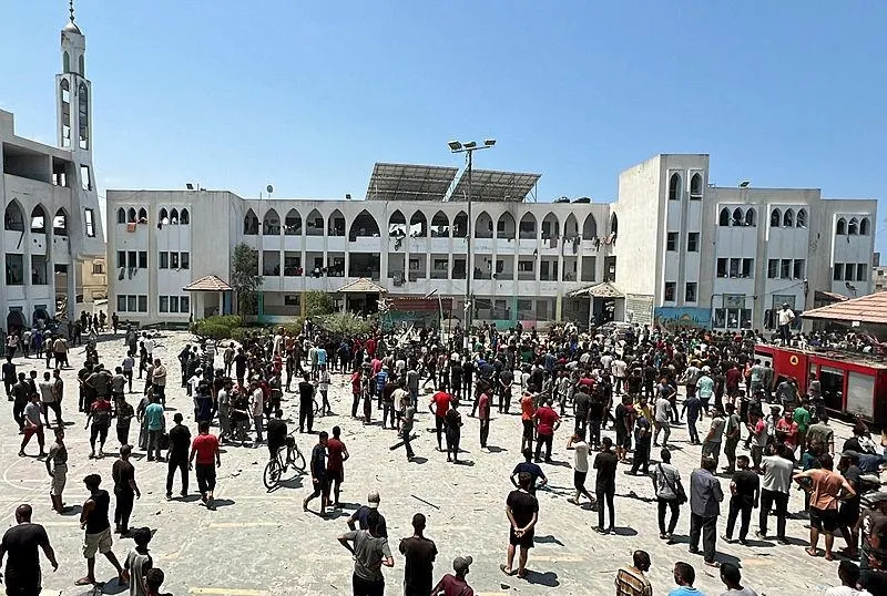 İsrail güvenli bölgeye bomba yağdırdı