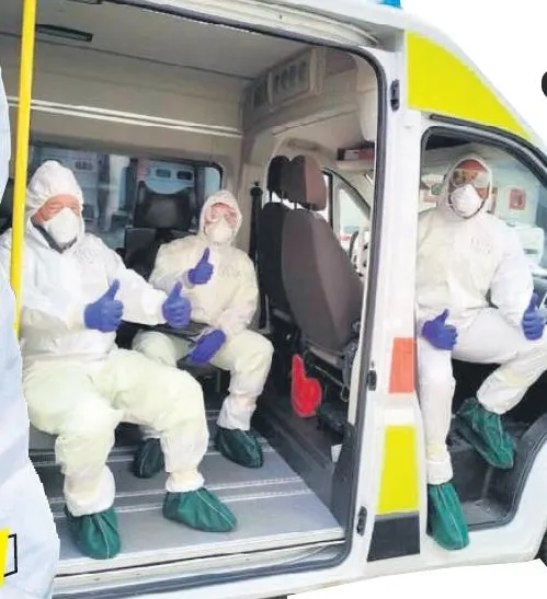 Arrivabene ve Isola, Coronaya karşı seferber oldu! Ambulans alıp hastaları gönüllü taşıdılar...-2