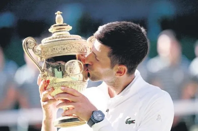 Wimbledon’ın tek erkekler finalinde Novak Djokovic 21. grand slam şampiyonluğuna ulaştı