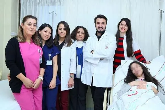 Izmir De Akilalmaz Olay 45 Santimetre Kist Cikarildi Takvim