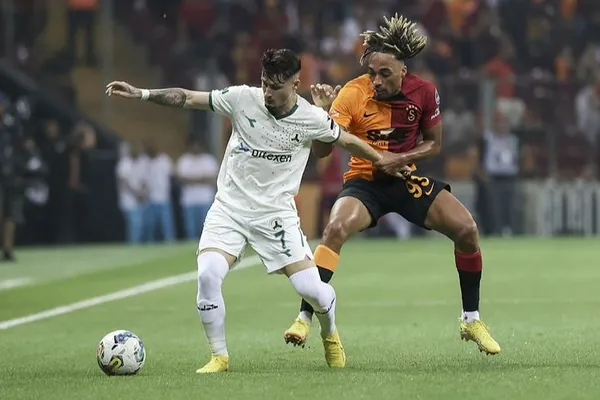 son-dakika-galatasaraydan-travmatik-maglubiyet-giresunspor-tek-golle-kazandi-1660423777986.jpg Son dakika: Galatasaray'dan travmatik mağlubiyet! Giresunspor tek golle kazandı-2