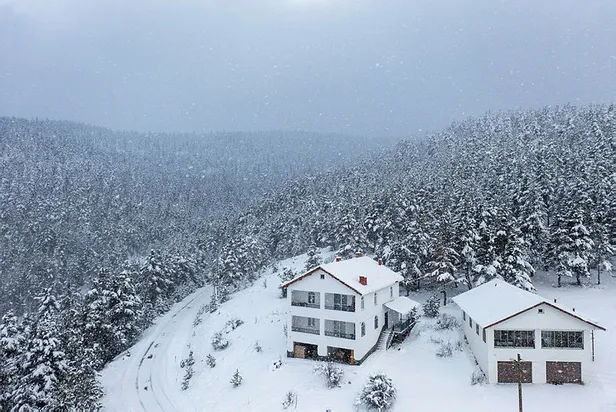 24-aralik-istanbul-ve-ankarada-okullar-tatil-mi-yarin-istanbul-ve-ankarada-kar-tatili-var-mi-valilik-aciklamalari-son-dakika-1640236953144.jpg Bugün İstanbul ve Ankara'da kar tatili var mı? 24 Aralık İstanbul ve Ankara'da okullar tatil mi? Valilik açıklamaları son dakika!-2