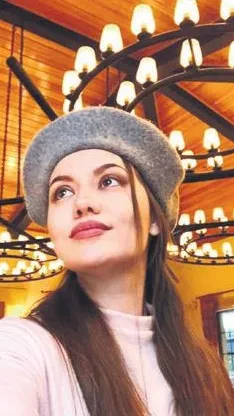 Fahriye Evcen'den ışıl ışıl paylaşım