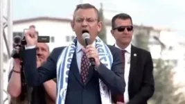 CHP Genel Başkanı Özgür Özel’e Antalya’da şok! Tayyip Erdoğan’a oy var mı sorusuna vatandaşın verdiği cevap küplere bindirdi