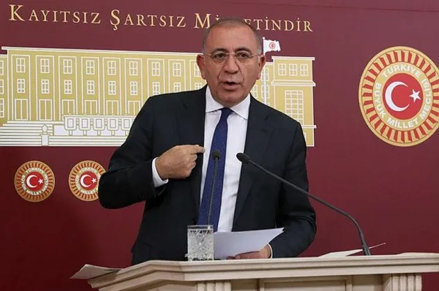 CHP'de kriz giderek derinleşiyor! Gürsel Tekin: Kalelerimizde oy oranımız düştü! Ankara'da oturarak demokrasi mücadelesi verilmez