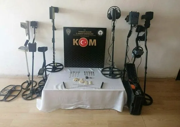 5-ilde-tarihi-eser-kacakcilarina-operasyon-14-gozalti-1664525126930.jpeg 5 ilde tarihi eser kaçakçılarına operasyon! 14 gözaltı-1