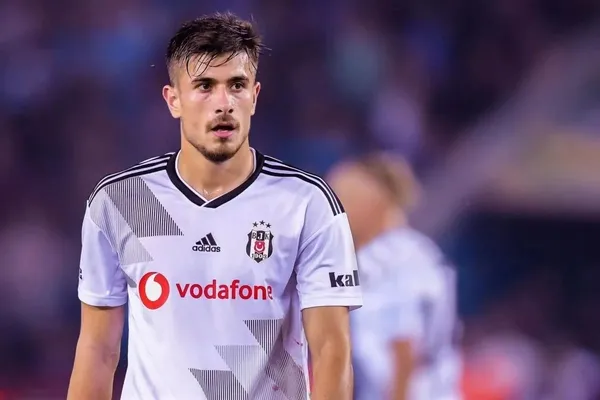 Dorukhan Beşiktaş'la ipleri kopardı! Adım adım Fenerbahçe'ye - 1
