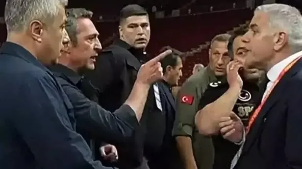 Galatasaray Fenerbahçe derbisi sonrası ortalık karıştı: Yöneticiler birbirine girdi! İşte o anlar
